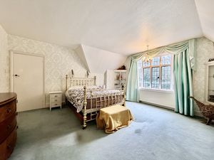 Photo 27- click for photo gallery